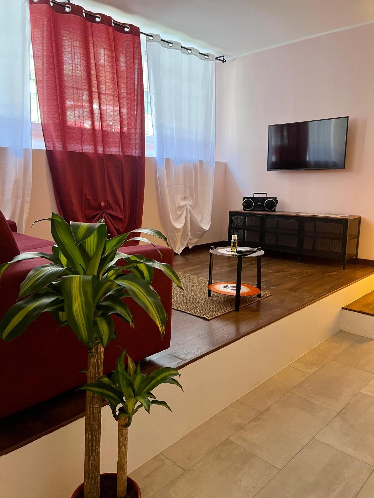 Suite Bohemien Chic - A 5 Fermate Dal Duomo Милан Экстерьер фото